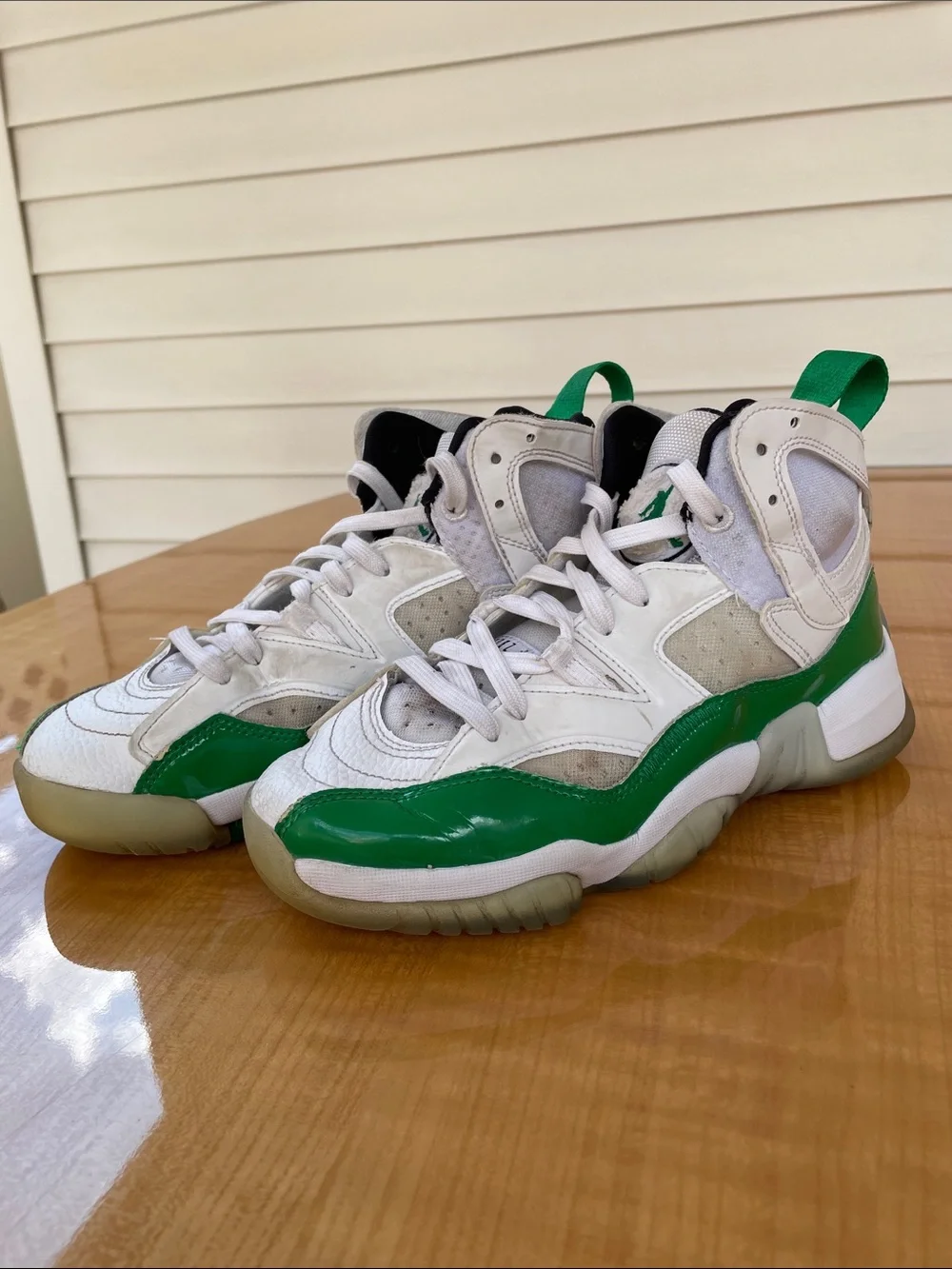 Air Jordan Jumpman Two Trey White Lucky Green Size 5Y Kids Shoes NBA Basketball